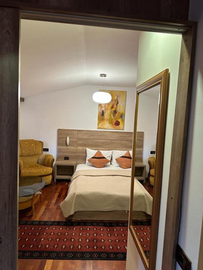 Apartments Prizreni Εξωτερικό φωτογραφία