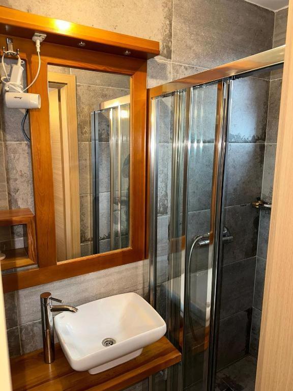 Apartments Prizreni Εξωτερικό φωτογραφία